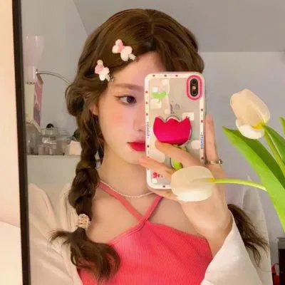 小姐嬉春